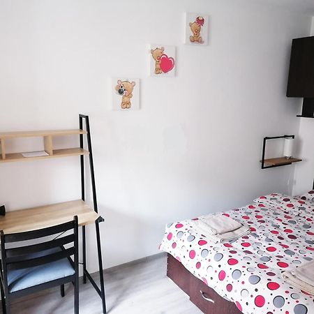 Romanilor - Studio First Floor Deva Eksteriør bilde