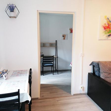 Romanilor - Studio First Floor Deva Eksteriør bilde