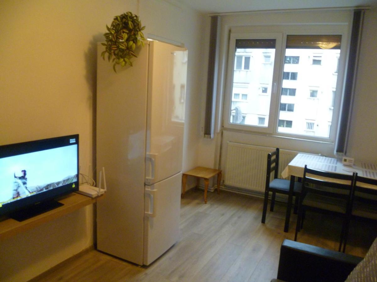 Romanilor - Studio First Floor Deva Eksteriør bilde